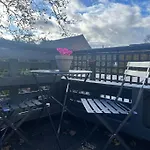 Two Bed Flat In Popular York Rd