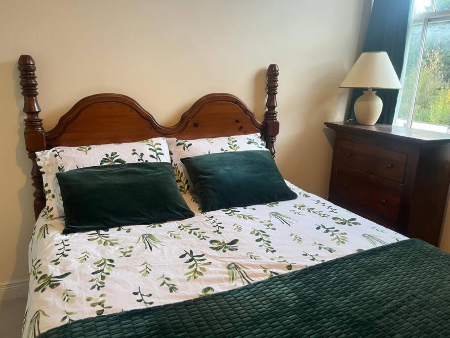 Two Bed Flat In Popular York Rd Apartment *