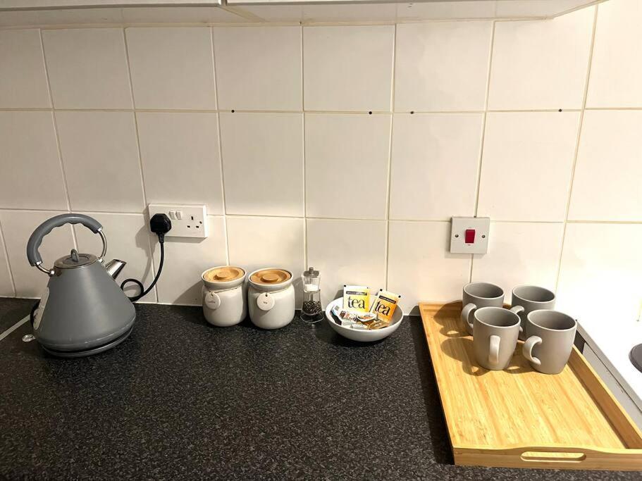 Apartment Two Bed Flat In Popular York Rd Birmingham