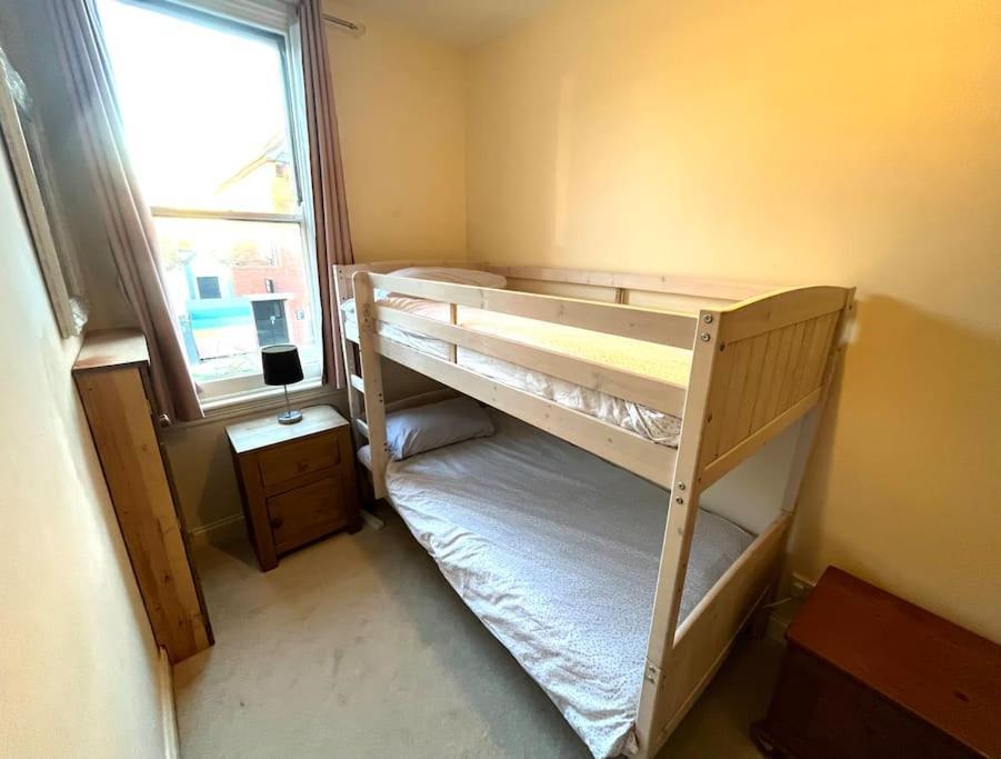 Apartment Two Bed Flat In Popular York Rd Birmingham